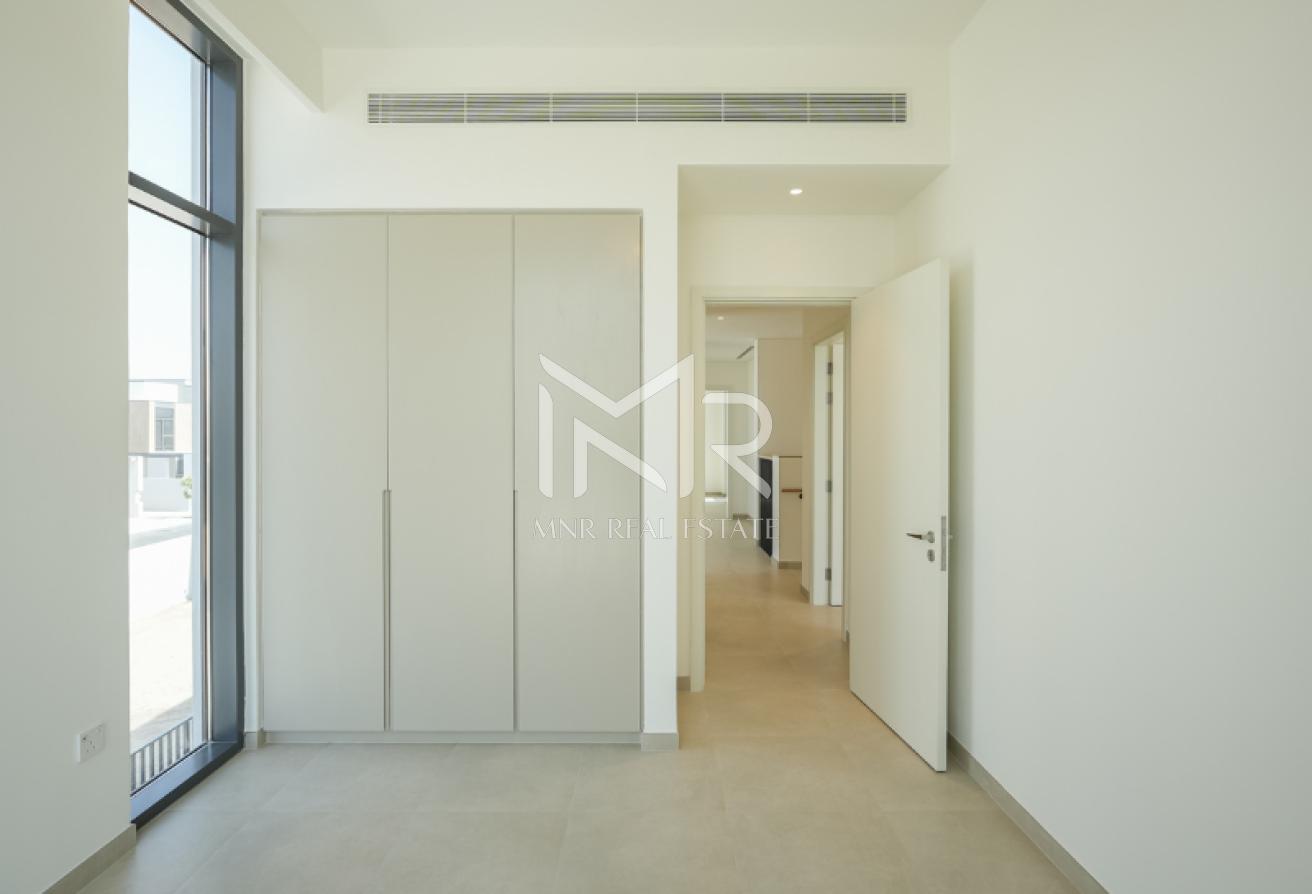 On Pool and Park | G+2 | Family Room | Big Plot photo 9
