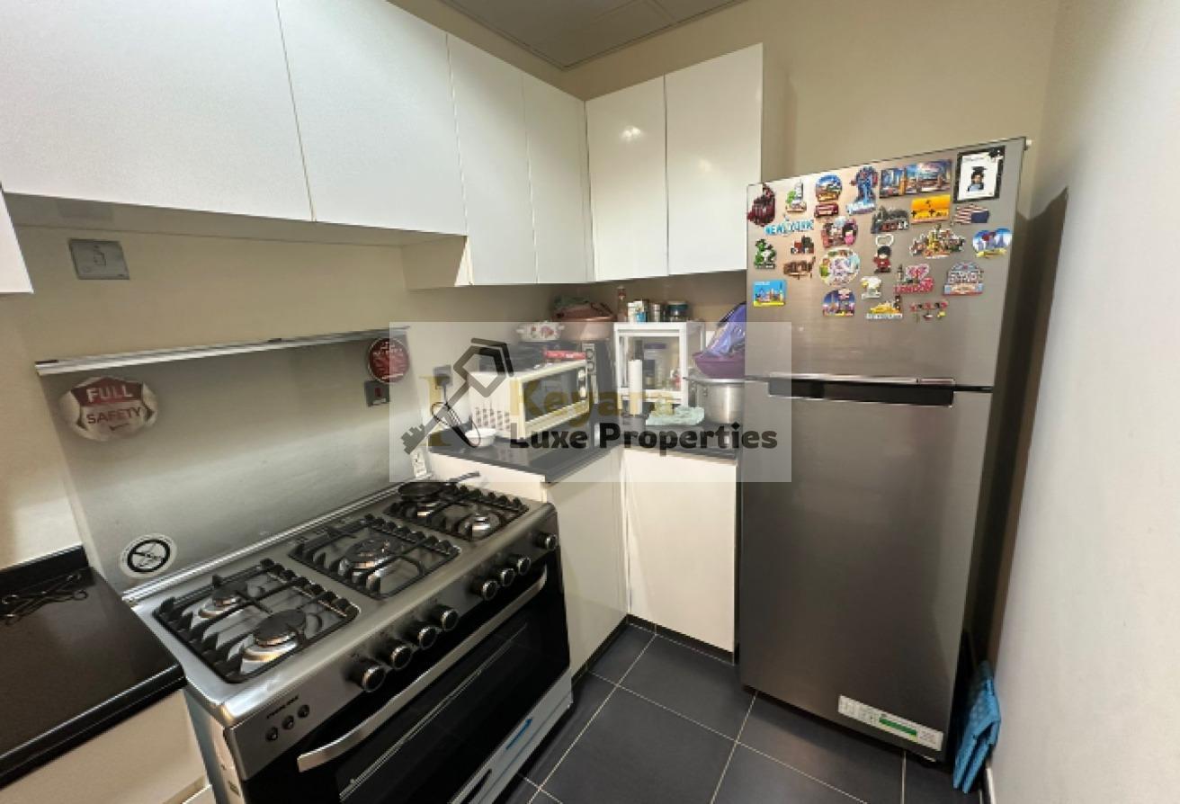 Upgraded | Vacant | Layout R2m11B photo 5