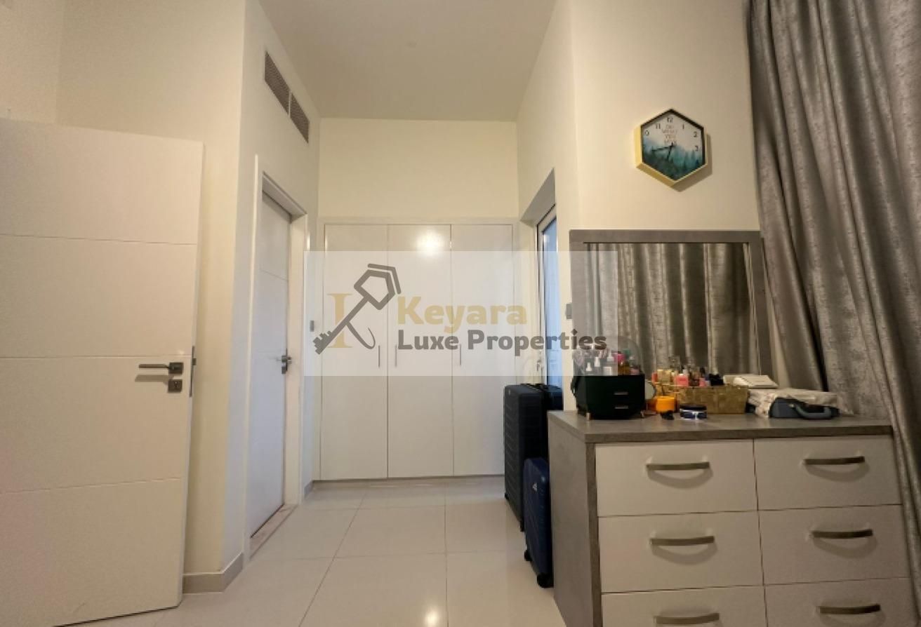 Upgraded | Vacant | Layout R2m11B photo 6