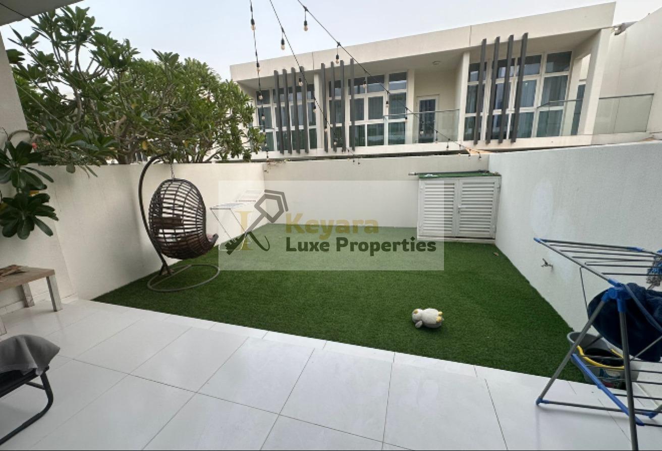 Upgraded | Vacant | Layout R2m11B photo 15