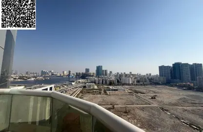 شقة - غرفة نوم - 2 حمامات للبيع في أورينت تاور 1 - أورينت تاور - البستان - عجمان