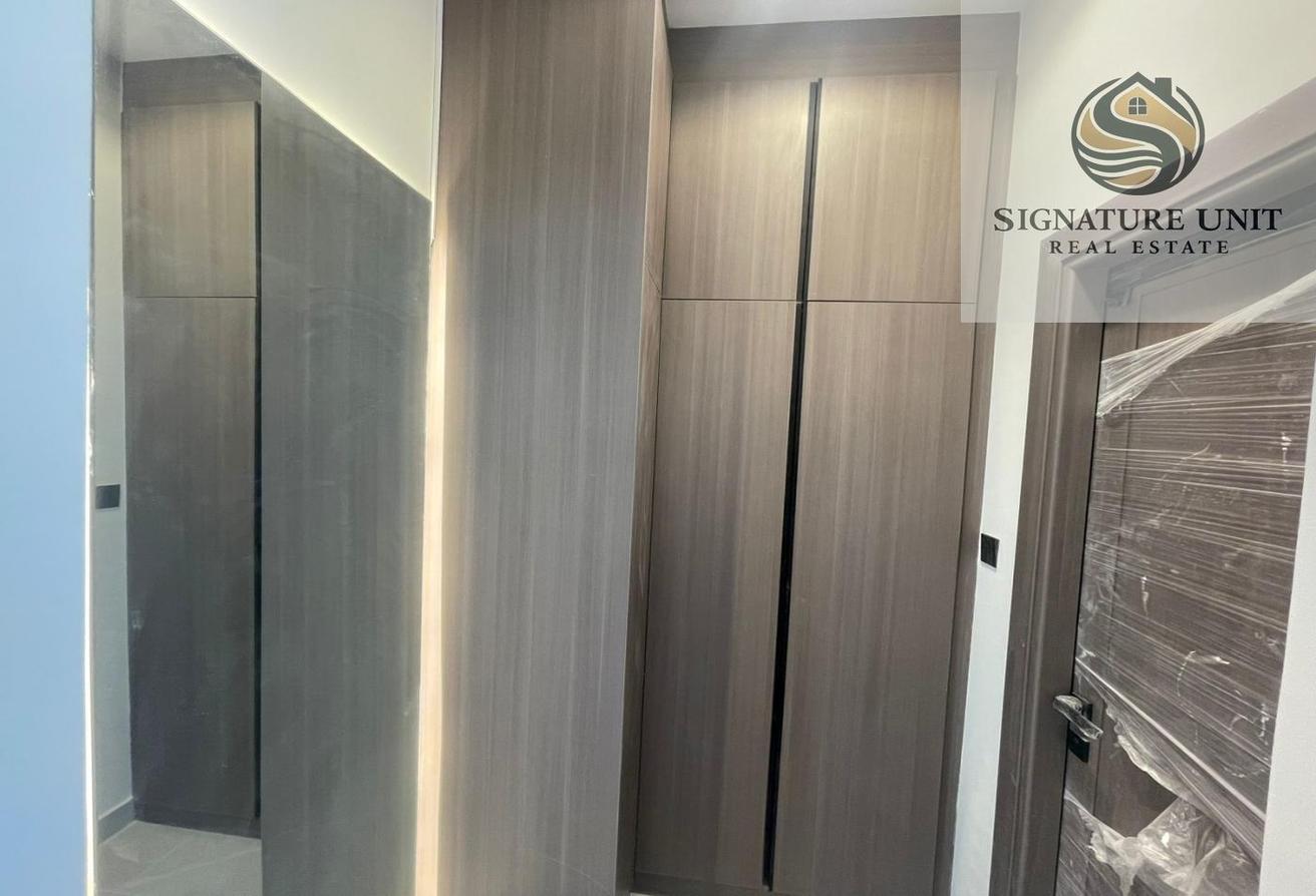 LUXURY 6 MASTER BR VILLA | POOL | ELEVATOR photo 14