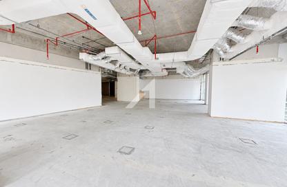 Retail - Studio - 4 Bathrooms for rent in Al Fattan Marine Tower - Al Fattan Marine Towers - Jumeirah Beach Residence - Dubai