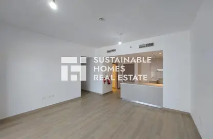 Apartment - 2 Bedrooms - 2 Bathrooms for sale in Waters Edge - Yas Island - Abu Dhabi