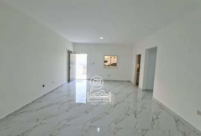 163264115 - Property Image 2