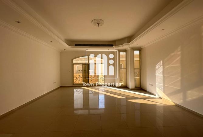 121542803 - Property Main Image
