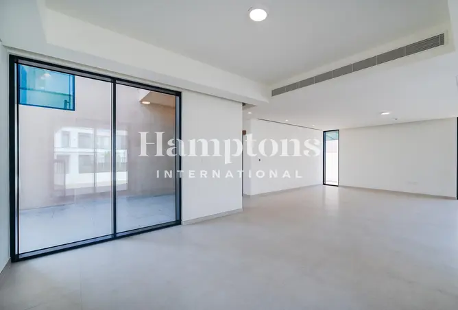 100851609 - Property Image 3