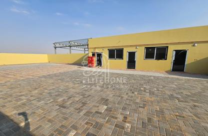 Warehouse - Studio for rent in Al Sajaa Industrial - Al Sajaa - Sharjah