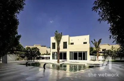 Villa - 4 Bedrooms - 5 Bathrooms for sale in Meadows 9 - Meadows - Dubai