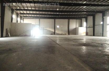Warehouse - Studio - 2 Bathrooms for rent in Umm Al Thuoob - Umm Al Quwain