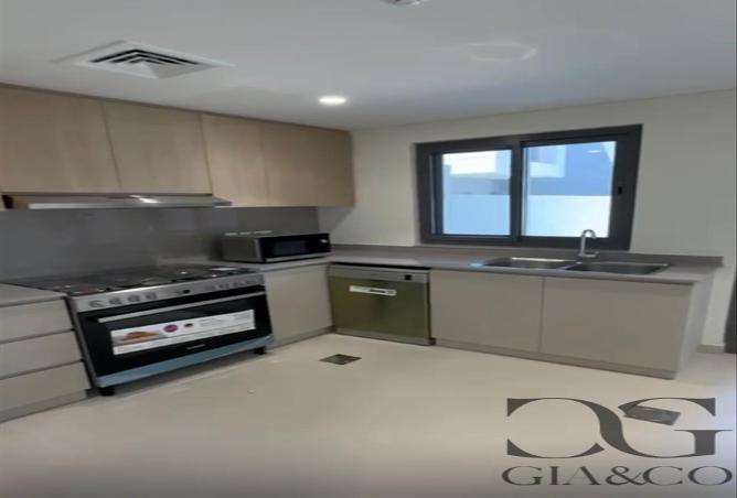 73748320 - Property Image 2