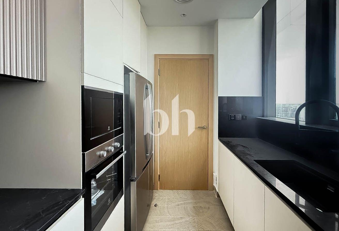 Semi-Furnished with white Goods| Ready| with Maids photo 15