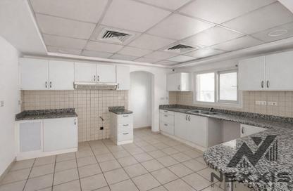 Villa - 5 Bedrooms - 6 Bathrooms for rent in Meadows 2 - Meadows - Dubai