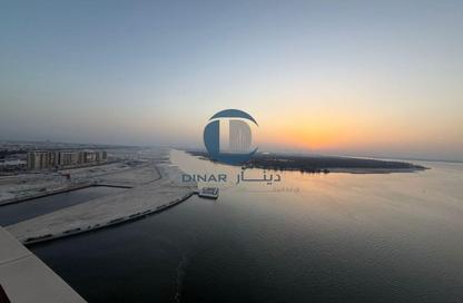 Apartment - 2 Bedrooms - 4 Bathrooms for rent in Al Sail Tower - Al Dana - Al Raha Beach - Abu Dhabi