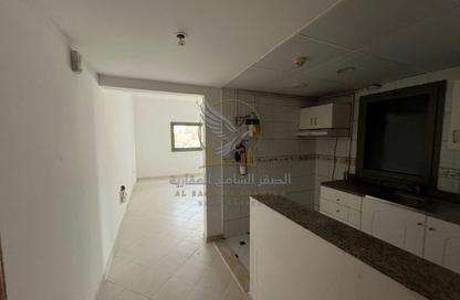 Apartment - 1 - 1 for rent in Al Majaz 1 - Al Majaz - Sharjah