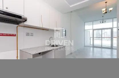 Apartment - Studio - 1 Bathroom for sale in Millennium Binghatti Residences - Business Bay - Dubai