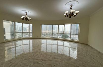 Apartment - 3 Bedrooms - 3 Bathrooms for rent in Al Majaz 3 - Al Majaz - Sharjah