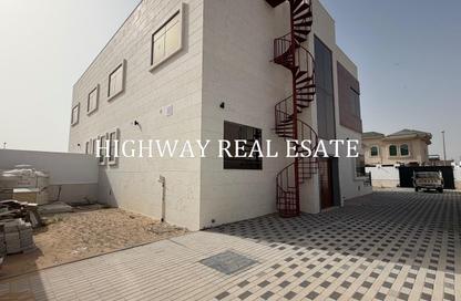 Villa - 4 Bedrooms - 5 Bathrooms for rent in Hoshi - Al Badie - Sharjah