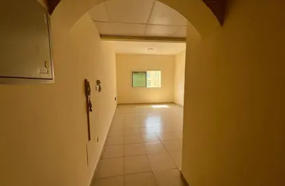 Apartment - Studio - 1 Bathroom for rent in Al Qulaya'ah - Al Sharq - Sharjah