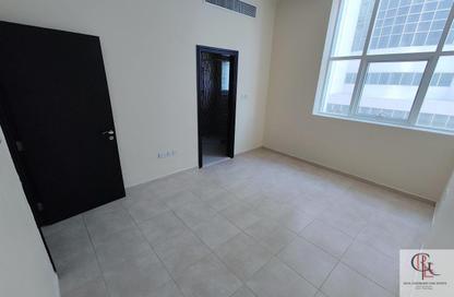 Apartment - 2 Bedrooms - 2 Bathrooms for rent in Shabiya 9 - Shabiya - Mussafah - Abu Dhabi