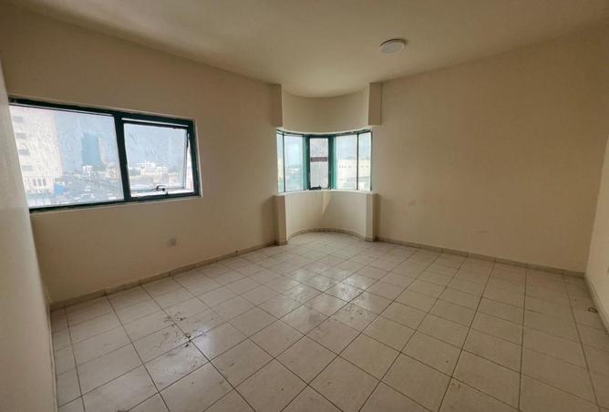 62073853 - Property Main Image