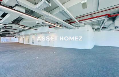 Half Floor - Studio - 2 Bathrooms for rent in The Bay Gate - Business Bay - Dubai Half Floor - Studio - 2 Bathrooms for rent in The Bay Gate - Business Bay - Dubai