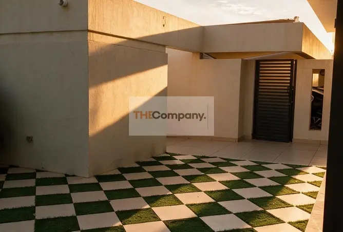 141921043 - Property Image 3