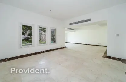 Villa - 3 Bedrooms - 3 Bathrooms for rent in Springs 10 - The Springs - Dubai