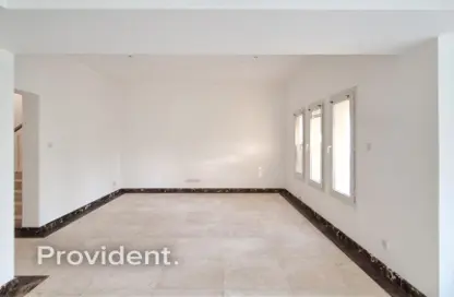 فيلا - 3 غرف نوم - 3 حمامات للايجار في الينابيع 10 - الينابيع - دبي