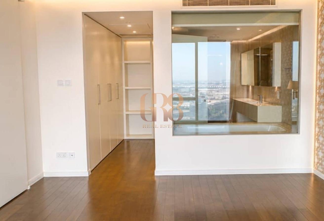 Luxury 1BR | Huge Layout | Ready photo 4