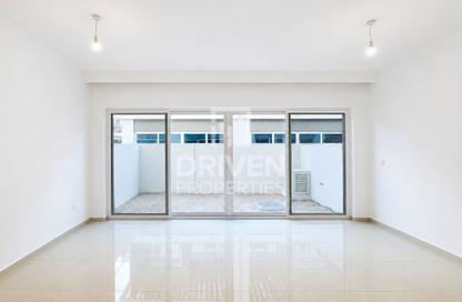 Townhouse - 4 - 4 for sale in Camelia - Damac Hills 2 - Dubai Townhouse - 4 - 4 for sale in Camelia - Damac Hills 2 - Dubai