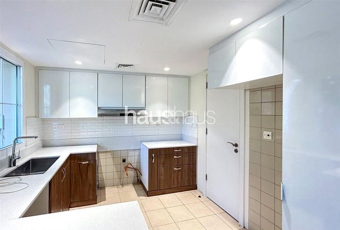 67843941 - Property Image 3