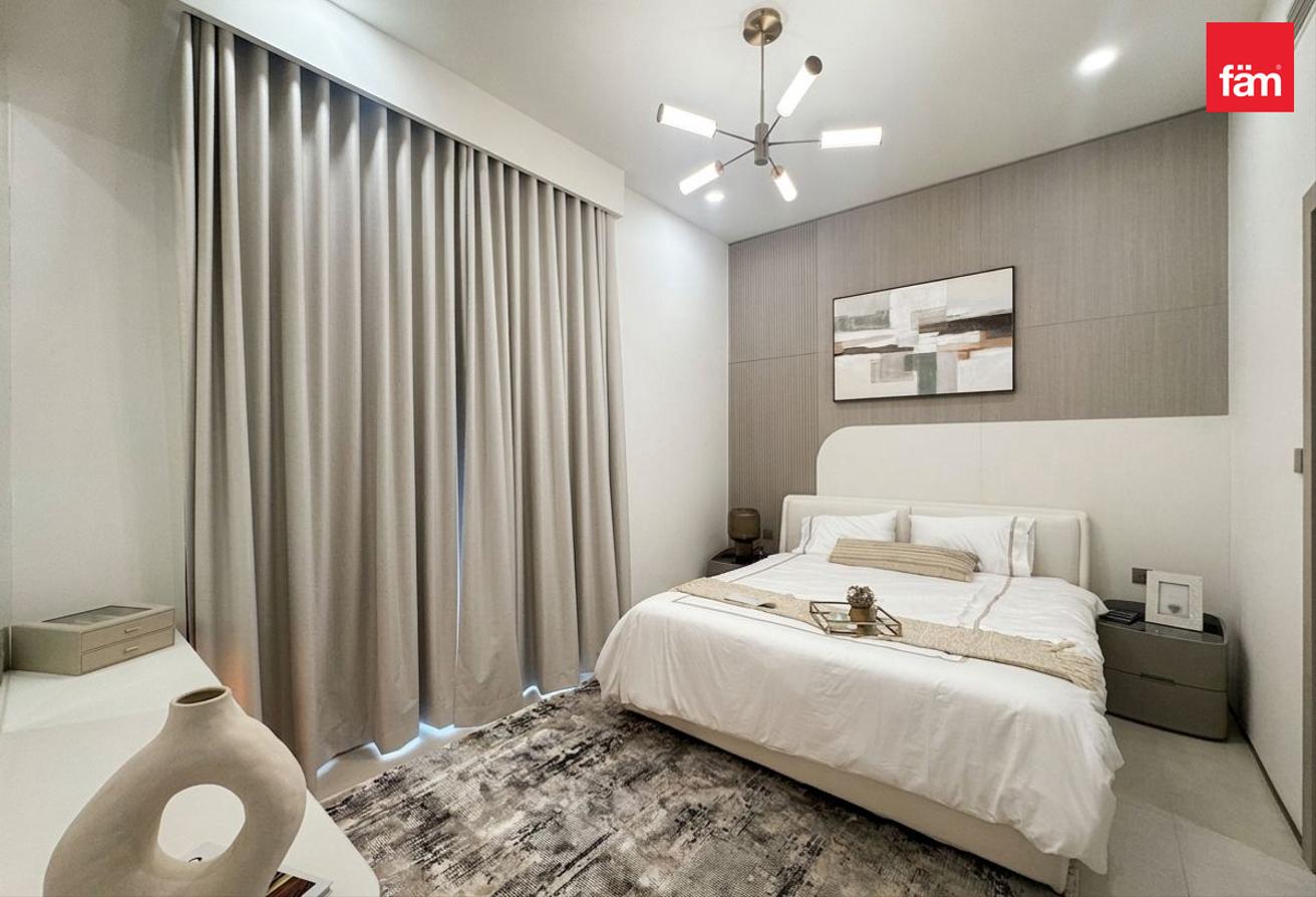 Brand New | Fully Furnished | Luxury Finished photo 4