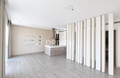 Apartment - 2 Bedrooms - 2 Bathrooms for rent in West Avenue Tower - Dubai Marina - Dubai