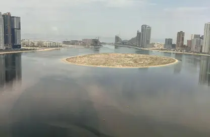 شقة - 2 غرف نوم - 3 حمامات للبيع في التعاون - الشارقة