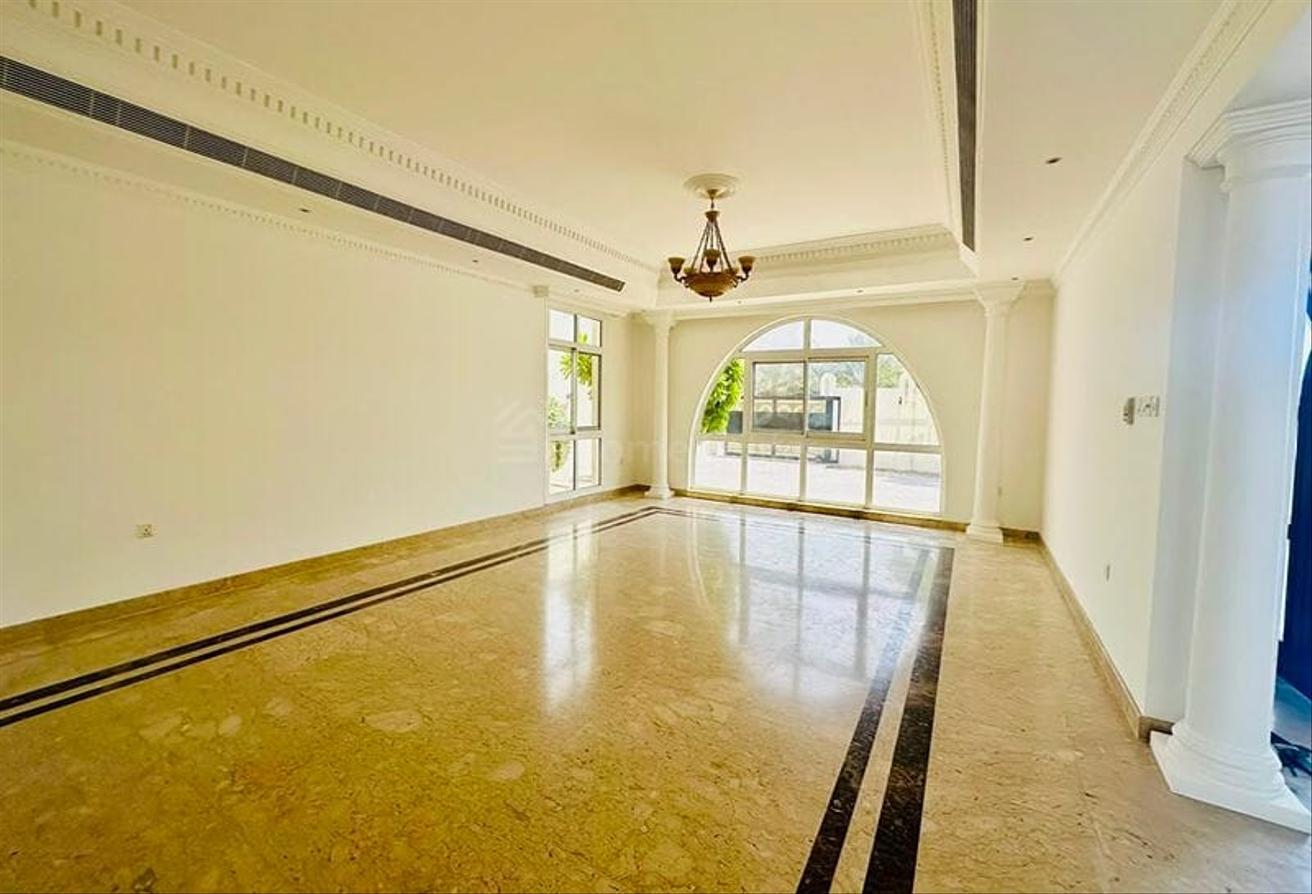 Large 5 bedroom | 2 maids + Driver's room photo 12