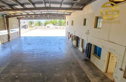 Warehouse - Studio - 3 Bathrooms for rent in Al Quoz Industrial Area 4 - Al Quoz Industrial Area - Al Quoz - Dubai Warehouse - Studio - 3 Bathrooms for rent in Al Quoz Industrial Area 4 - Al Quoz Industrial Area - Al Quoz - Dubai