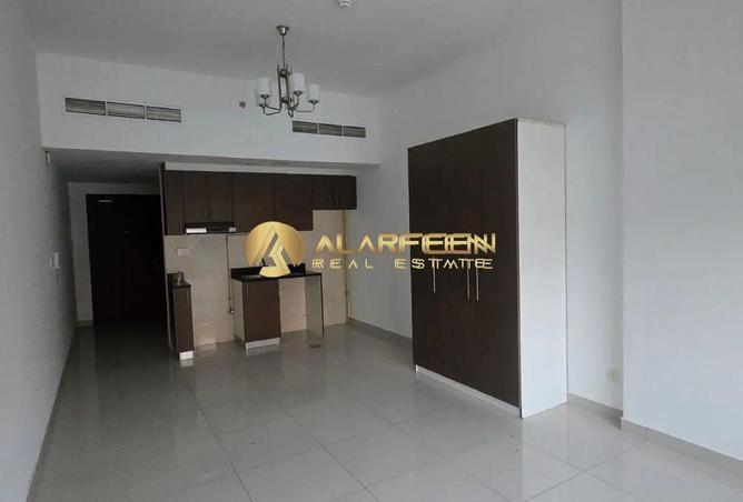 81923102 - Property Image 2