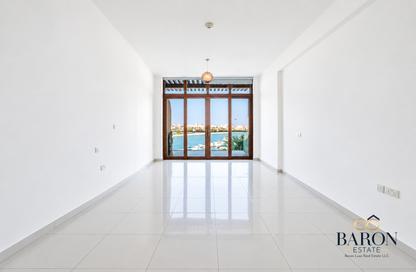 Apartment - Studio - 1 for rent in Palm Views West - Palm Views - Palm Jumeirah - Dubai