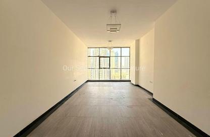 Apartment - 3 - 4 for rent in New Al Taawun Road - Al Taawun - Sharjah