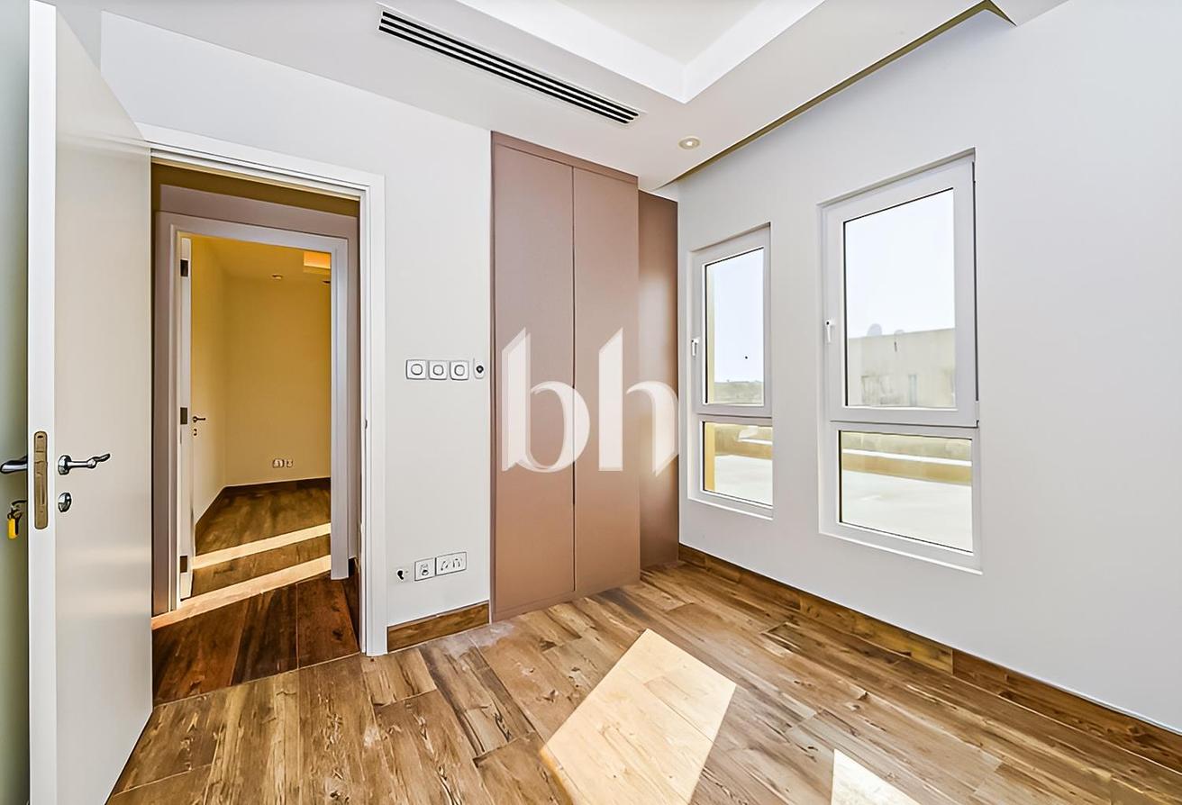 2E | Luxury Upgrades | Extended | Kitchen Equipped photo 13