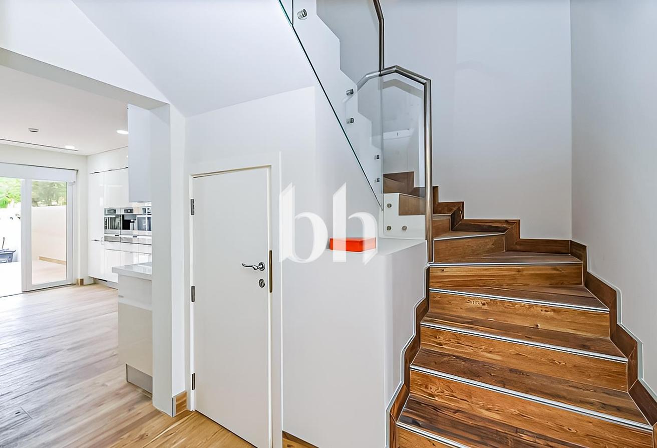 2E | Luxury Upgrades | Extended | Kitchen Equipped photo 10