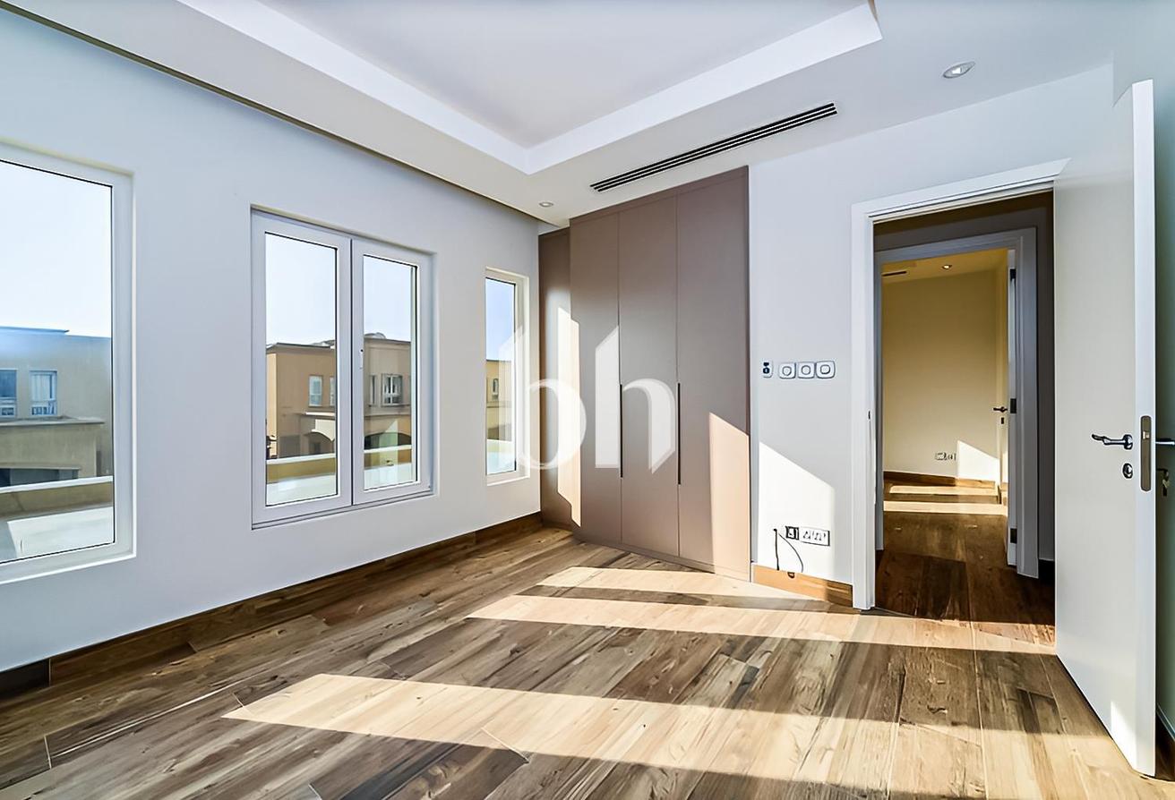 2E | Luxury Upgrades | Extended | Kitchen Equipped photo 11