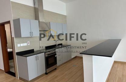 Apartment - Studio - 1 Bathroom for sale in Al Dana Tower - Al Majaz 3 - Al Majaz - Sharjah