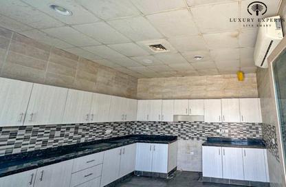 Villa - 4 Bedrooms - 4 Bathrooms for rent in Al Khawaneej 2 - Al Khawaneej - Dubai Villa - 4 Bedrooms - 4 Bathrooms for rent in Al Khawaneej 2 - Al Khawaneej - Dubai