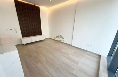 شقة - غرفة نوم - 2 حمامات للايجار في ذا ايست كريست - ديستريكت 17 - قرية جميرا الدائرية - دبي