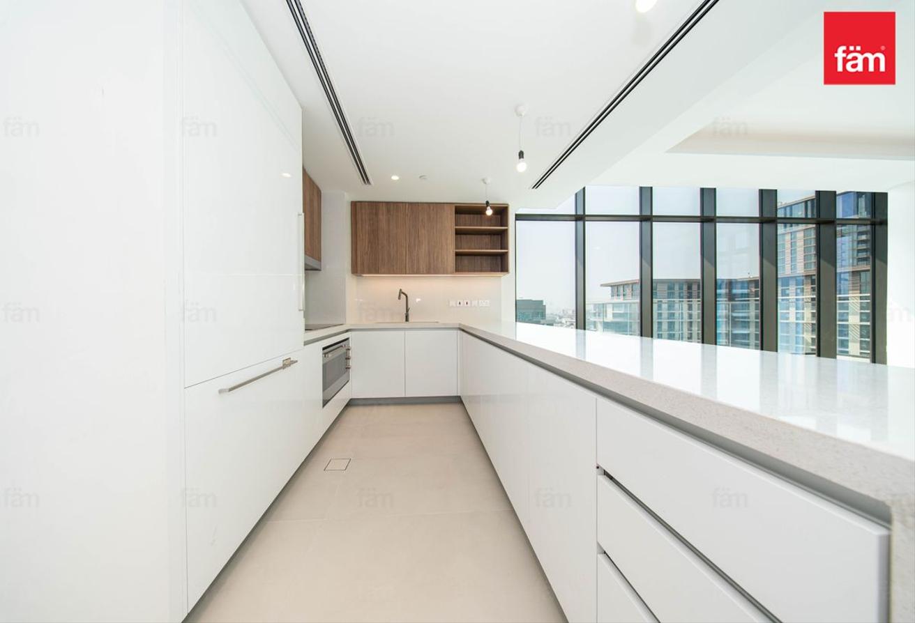 PARK VIEW | READY TO MOVEIN | HIGH FLOOR photo 3