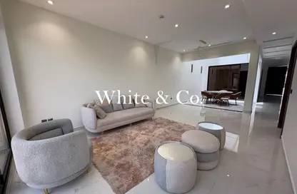 تاون هاوس - 4 غرف نوم - 5 حمامات للايجار في القرية الغربية - الفرجان - دبي