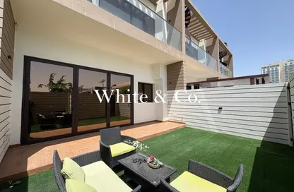 تاون هاوس - 4 غرف نوم - 5 حمامات للايجار في القرية الغربية - الفرجان - دبي