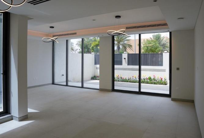 111411211 - Property Image 2